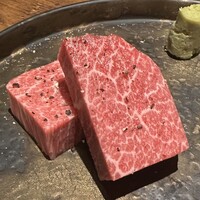 和牛とタン 焼肉 とみ 新橋本店 - 