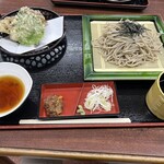 伽羅苑 食事処 - 