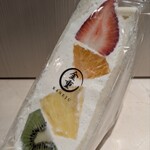 金重 本店 - それぞれのフルーツが旨い