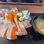 魚金食堂 - 