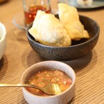 IRTHレストラン - メディニアン・サモサ