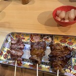 もつ焼 高賢 - 喉ナンコツ　　キクアブラ　　シロ