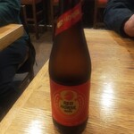 フィリピンレストラン イポイポ - レッドホース（700円）は瓶飲みで…