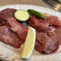 焼肉 The INNOCENT CARVERY 新丸ビル店 - 【ランチ】和牛の切落としとタン塩(1,580円)