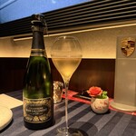 ザ モメンタム バイ ポルシェ - 