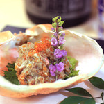 個室処 稲田屋 - 紅ずわい蟹を使用した「蟹のなめろう」特に日本酒通のお客様から支持いただいてます！
