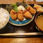 数寄屋橋公会堂 - 