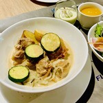 フライヤーズテーブル - 