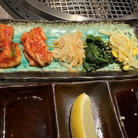 近江うし焼肉 にくTATSU 日本橋室町店 - 