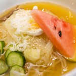 明月館 - 冷麺(別辛)     750円