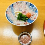 日本料理 鯛 - カワハギ 刺身