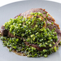 特選牛サーロインステーキ、レモンソース