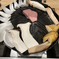 金山成吉思汗 - 