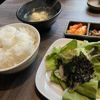 近江うし焼肉 にくTATSU 日本橋室町店 - 