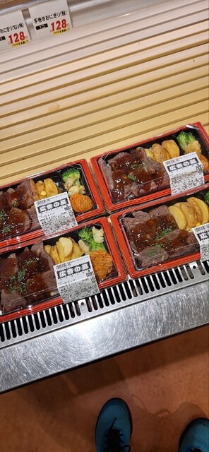 よこまちストア 吹上店 - 本八戸（コンビニ・スーパー）の写真