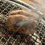 肉亭ふたご iki - 厚切りタン塩