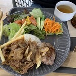 Cafe Sacoco - Niku×Niku plate