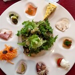 PORT TERRACE - 前菜盛り合わせです。すごくキレイで美味しかった！