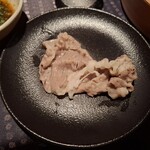 瀬里奈 - しゃぶしゃぶのスープで調理した、宮崎県産の特選牛サーロインのしゃぶしゃぶ肉です。