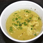 寛酔 - 最初に甲州地鶏スープが来ます！濃厚でコク深く美味しい。