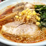 こだわりらーめん　麺太 - アップ　具材が多いから、麺180gでも十分です。