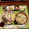 さかなどころ ともさき - 海鮮きまぐれ丼とかしわ汁膳