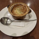 ロイヤルホスト - オニオングラタンスープです。