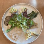 Bistro Cafe Tetsuya＋Mia madre - 『ミニサラダから前菜へ変更+¥300』いろんな味が楽しめてメインまでの待ち時間も嬉しい