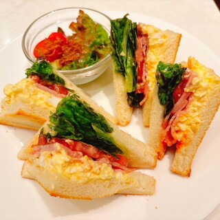 カフェ 英國屋_0