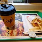 マクドナルド - 料理写真:プレミアムローストコーヒー(M)、マックフライポテト(S)