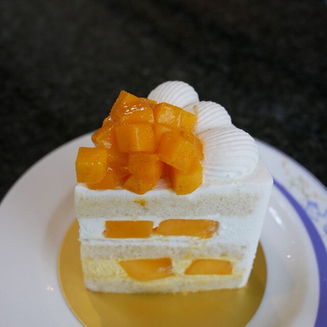 patisserie SATSUKI - Kaihimmakuhari/Cake | Tabelog