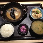 Yakumiya - ランチ、鯖の味噌煮