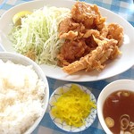 叙楽園 - とり唐揚げ定食