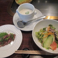 ステーキ　ロン - ステーキコースのビシソワーズ、牛肉のたたき、サラダ　2014/8月