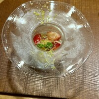 十皿 - 苺のカプレーゼ　ブラータチーズ