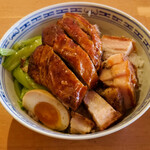 金陵 - 二種盛り丼 大盛り