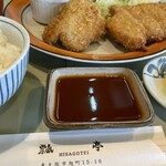 瓢亭  - 特性ソースでもいただきます