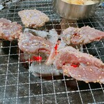 ホルモン屋 - 