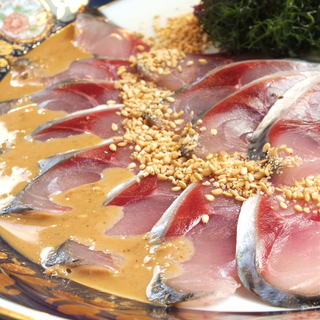 Swimming mackerel caught in the morning! Sesame mackerel and new arrival! Seared mackerel!