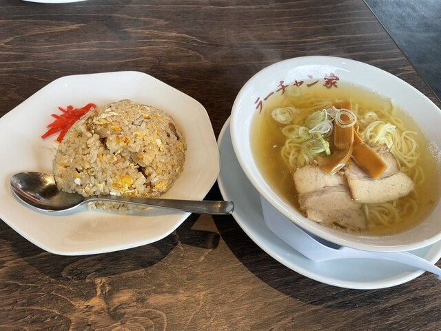 ラーチャン家 三条店 - 北三条/ラーメン | 食べログ