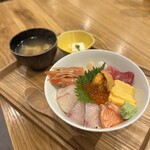 かねかつ食堂 - 特上海鮮丼