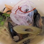 La La Gottsuo - ムール貝潮ラーメン