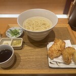 切麦や 甚六 - 親子天うどん（かしわ2つ・半熟たまご）釜揚げうどん1,200円
