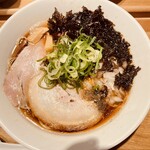 ダシと麺 くじら - 