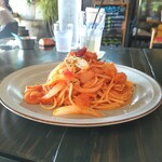 Adomani due - ソーセージと新玉ねぎのアマトリチャーナ