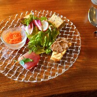 フィーコディンディア - 前菜5種盛合せとサラダ