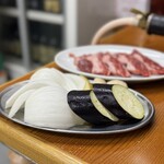 ジンギスカン羊はち - 