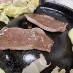 焼肉みよし - カルビ