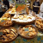 どんぐり - メニュー　陳列棚