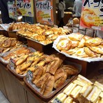 どんぐり - メニュー　陳列棚